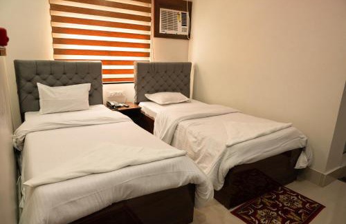 Jangipur Hotel | Hotel Hangout