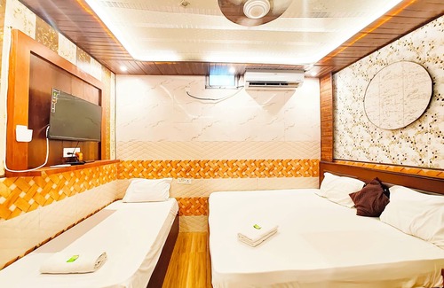 Ayodhya Hotel | Hotel Hanuman Palace Ayodhya