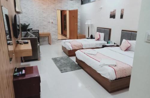 Dhule Hotel | Hotel HEERA EXECUTIVE