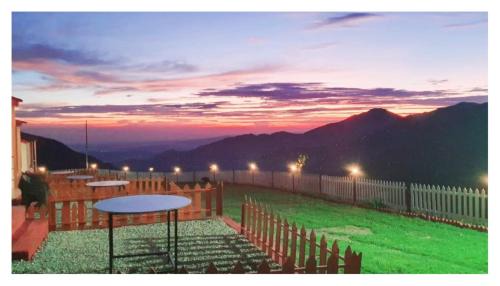 Sigri Village Hotel | Hotel Hima-Aksh cottages In Sigri