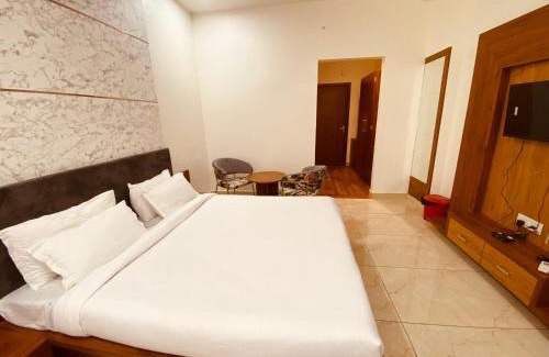 Pachpadra Hotel | HOTEL HINGLAJ aND RESTAURANT