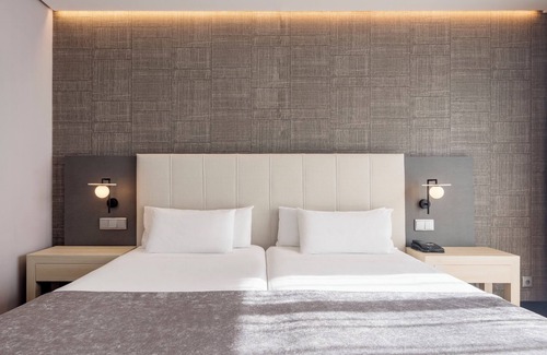 Simancas Hotel | Hotel ILUNION Alcalá Norte