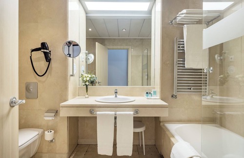 Simancas Hotel | Hotel ILUNION Alcalá Norte