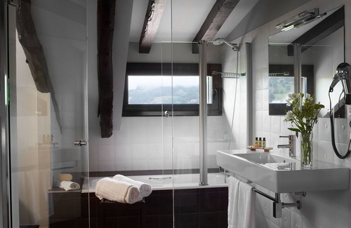 Bidania-Goiatz Hotel | Hotel Iriarte Jauregia