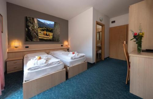 Castello-Molina di Fiemme Hotel | Hotel Italia