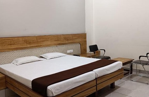 Hungund Hotel | HOTEL JB RESIDENCY