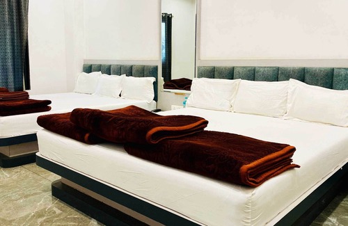 Omkareshwar Hotel | Hotel JK Palace