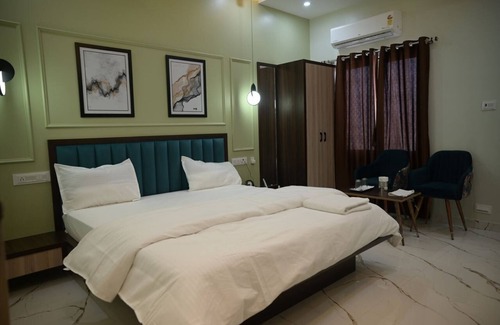 Sikar Hotel | Hotel Kaanjee