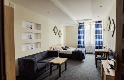 Tarnow Hotel | Hotel Kardamon