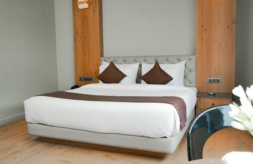 Turuk Hotel | Hotel Kava Suite Namchi