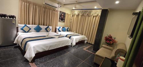 Srikalahasti Hotel | Hotel KCR Grand