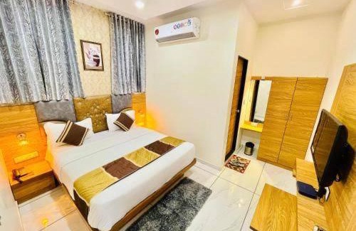 Ahmedabad Hotel | HOTEL KONARK in