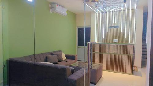 Satna Hotel | HOTEL KRISHNAM By TruStay