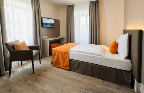 Bad Bocklet Hotel | Hotel Kurhaus Bad Bocklet