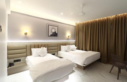 Solapur Hotel | Hotel Lémore Stay & Dine