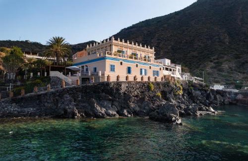 Rinella Hotel | Hotel L'Ariana ISOLE EOLIE - UNA Esperienze