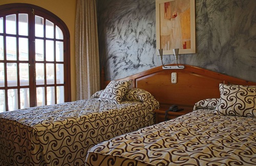 Albolote Hotel | Hotel La Curva