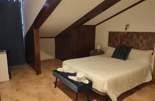 Iniesta Hotel | HOTEL LOS CAÑAS