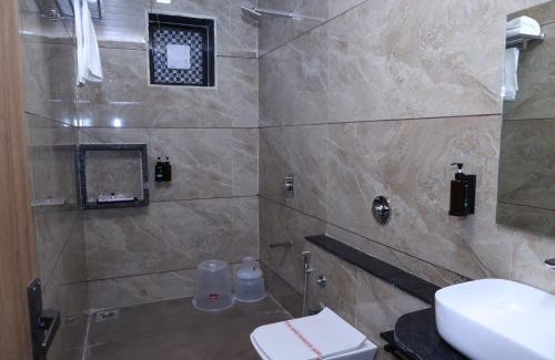 Botad Hotel | Hotel Lotus