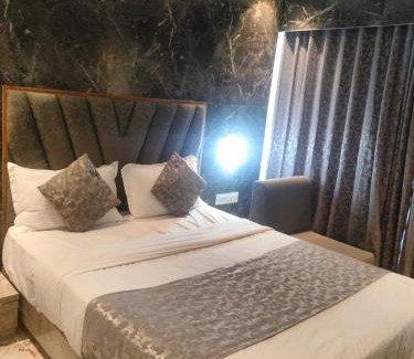 Gandhinagar Hotel | Hotel Lotus Lide