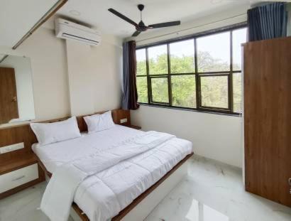 Wai Hotel | Hotel Madhavan International