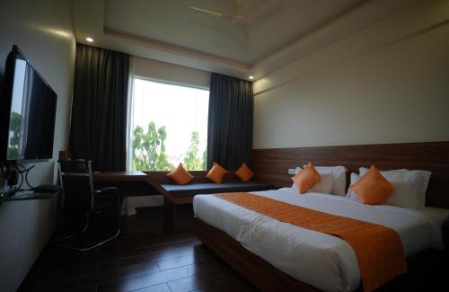 Ambikapur Hotel | HOTEL MAKHAN VIHAR