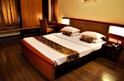 Kamalapur Hotel | Hotel Malligi