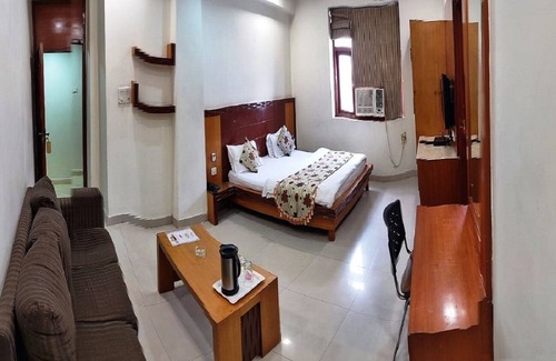 Kanpur Hotel | Hotel Mandakini Plaza