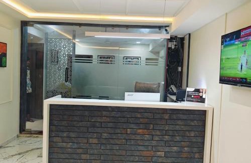 Bopal Hotel | HOTEl MAPLE LEAF