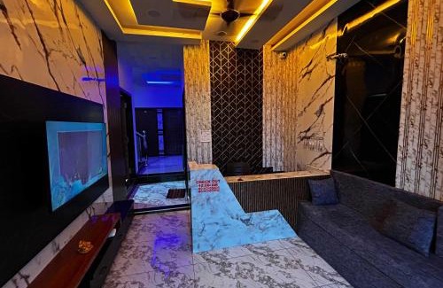 Omkareshwar Hotel | Hotel Moad Mudgal Palace