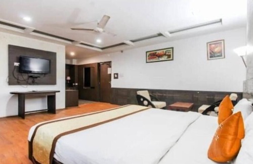 Pithoragarh Hotel | Hotel Monal Standard Room #6