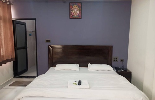 Kirtinagar Hotel | Hotel Moon Rise