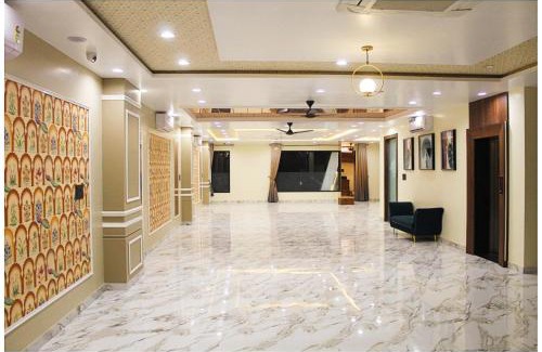 Ajmer Hotel | Hotel Moresta Restaurant and Bar Best Facility