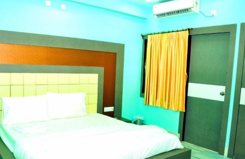 Pakur Hotel | Hotel Muskan Palace