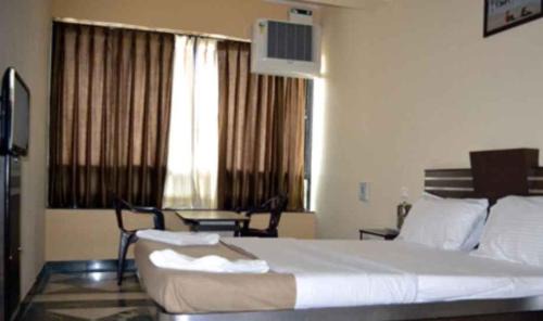 Cuncolim Hotel | Hotel Navadeep