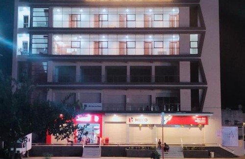 Vallabh Vidhyanagar Hotel | Hotel Neptune Palace