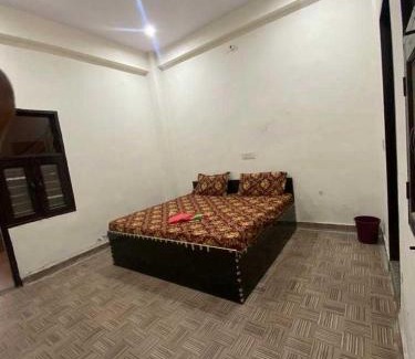 Ballabgarh Hotel | Hotel O Balaji, Guest House