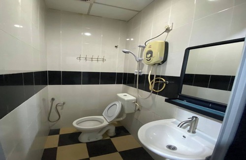 Taman Acheh Jaya Hotel | Hotel O Captain Hotel Cafe & Bistro