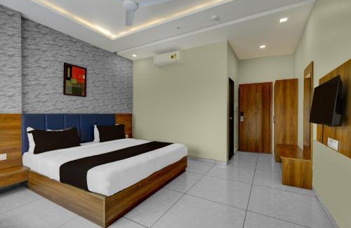 Panch Mahals District Hotel | Hotel O Grand Ekta