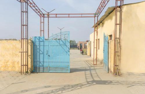 Aligarh Hotel | Hotel O LJP Farm House