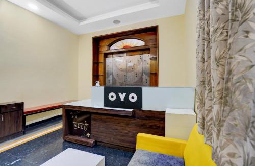 Sanwer Hotel | Hotel O Lord Krishna Guest House