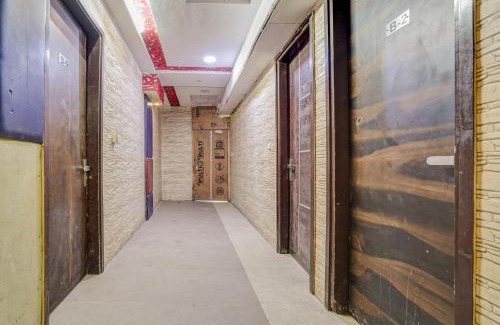 Pitampura Hotel | Hotel O LS BANQUET & ROOMS