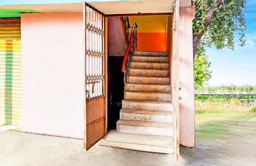 Nadiad Hotel | Hotel O Meera Guest House