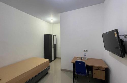 Pangkajene Hotel | Hotel O Penginapan Musafir Syariah Near Paramount Woman & Childern's Hospital