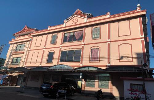 Kendari Hotel | Hotel O Puri Homestay