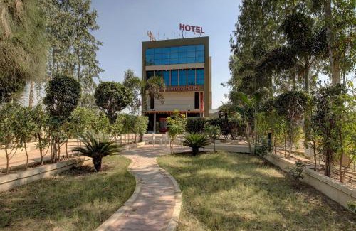 Dhuva Hotel | Hotel O The Grand Imperial Restaurant & Hotel Dhuva Railway station