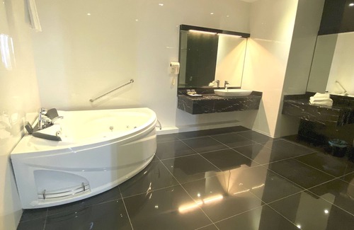 Muadzam Shah Hotel | Hotel O Tong Villion Hotel