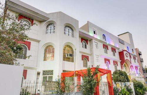 Sector 3 Hotel | Hotel O Vishwakarma Palace