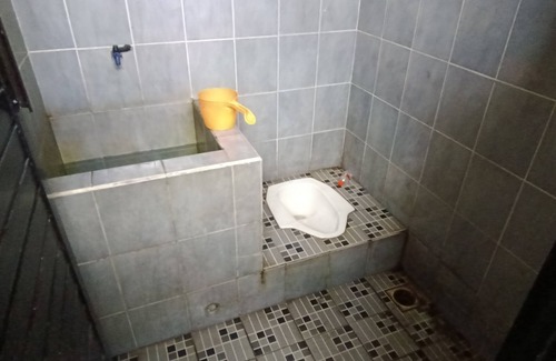 Banjarbaru Hotel | Hotel O Wisma Aluh AmbakNearPantai batu lima Asbullah tmbngn