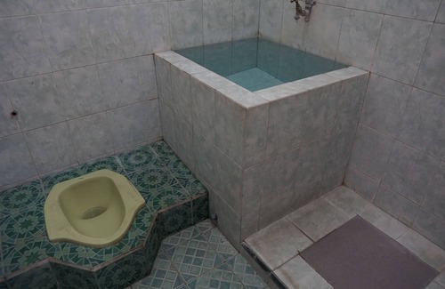 Bondowoso Hotel | Hotel O Yoko Kost Syariah